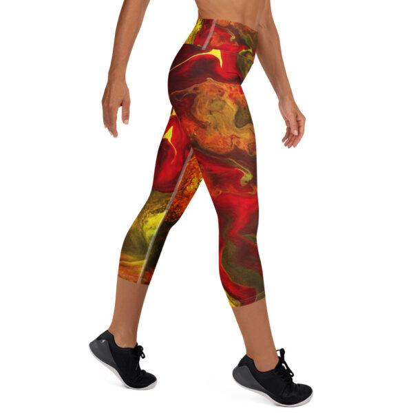 Yoga Capri Leggings Magmas Embrace