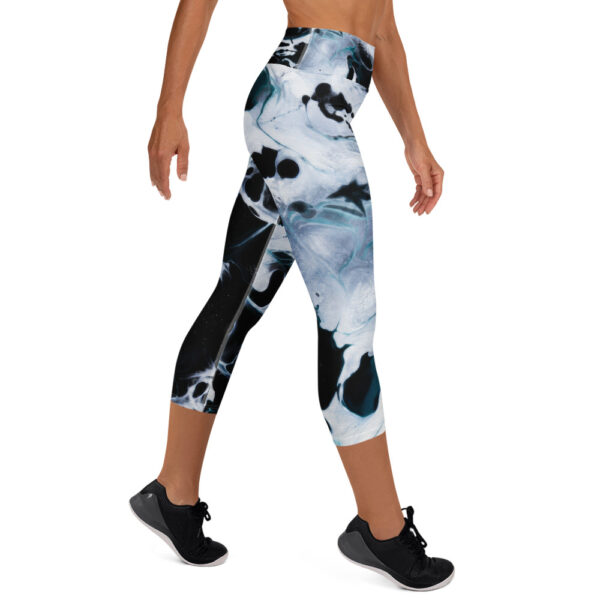 Yoga Capri Leggings Midnight Current